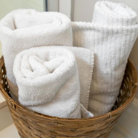 Waterfall Wonderstay 3 Beds 2 Bathroom Condo 나이아가라 폭포 외부 사진